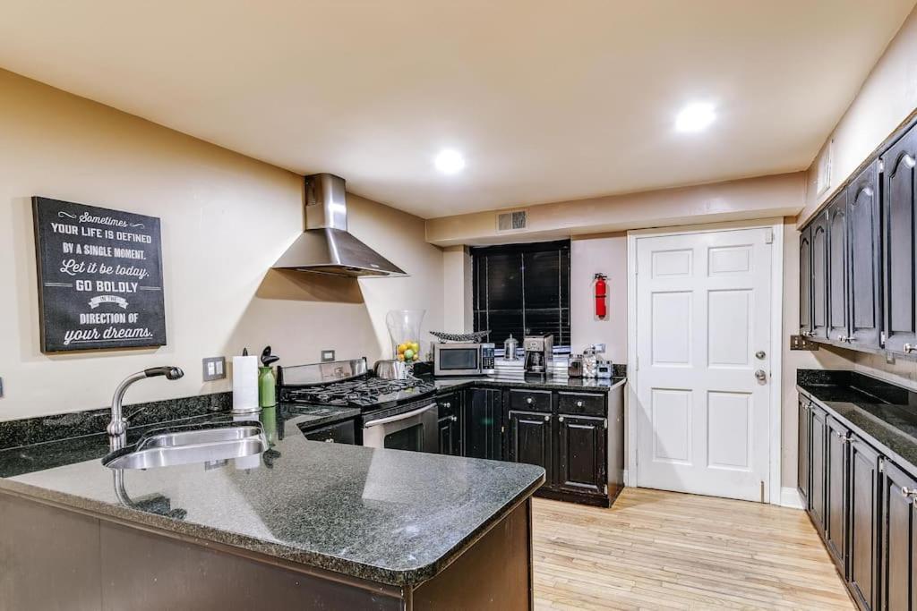 דירות שיקגו Brownstone In Gold Coast מראה חיצוני תמונה